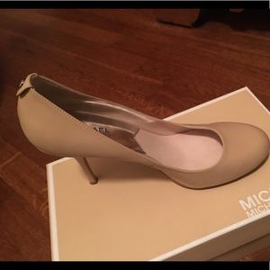 Michael Kors Nude Heels size 9